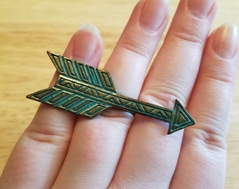 Vintage Arrow Ring, size 7 ring, statement ring, vintage ring, bronze with green patina