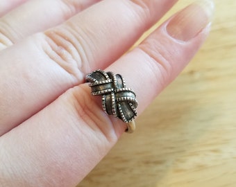 Vintage Avon Knot Ring, size 8 - 9 adjustable ring, antiqued silver tone ring, signed Avon ring with invisible sizer