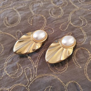 Vintage Faux Pearl and Gold Clip-on Earrings, clip on earrings, faux pearl clip ons