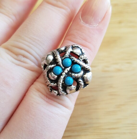 Vintage 70s avon ring Gem