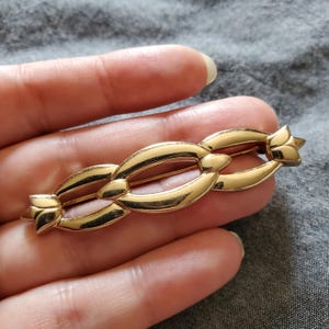 Vintage Monet Brooch Pin, gold tone brooch, vintage brooch, signed Monet brooch