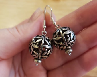 Handmade Dragonfly Earrings, silver plated earrings, 1.75 inch dangle earrings, statement earrings, handmade earrings