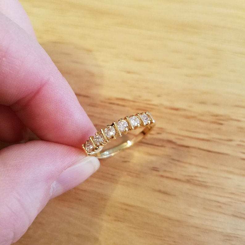 size 8.25 vintage ring faux diamond band ring Vintage Gold Tone Rhinestone Ring