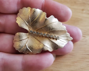 Vintage Rhinestone Leaf Brooch Pin, gold tone leaf with clear rhinestones, vintage brooch, rhinestone brooch