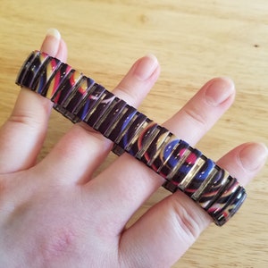 Vintage Black Rainbow Swirl Bracelet, metal stretch bracelet, enamel bracelet, vintage bracelet image 3