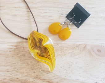 Handmade Mustard Yellow Glass Pendant Necklace and Earring Set, 20 inch necklace with dangle earrings, handmade jewelry set