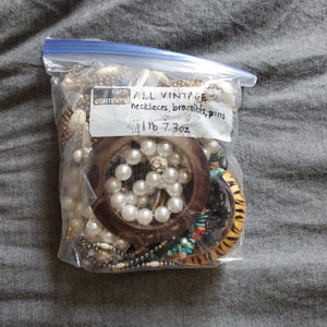 Vintage Jewelry Lot, 1 lb 7.3 oz vintage jewelry mix, vintage necklaces vintage bracelets vintage pins