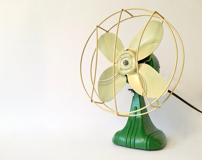 Working Made Rite Art Deco Desk Fan 8 Inch Rewired and Refinished in