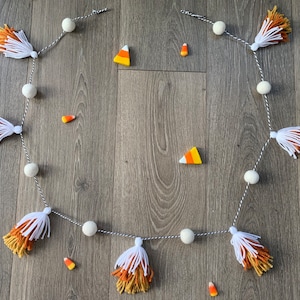 Candy Corn Garland | Candy Corn Decor | Halloween Garland | Yarn Garland | Halloween Candy Corn Garland | Fall Garland | Fall Decor