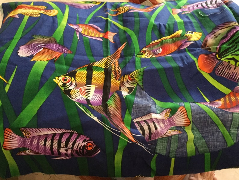Tropical Fish Prints Cotton Fabric One Yard With Section Cut Etsy
