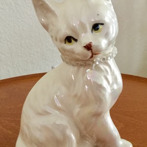 Vintage Enesco White Kitten with Clear Necklace | 5” by 3” |  Excellent Condition