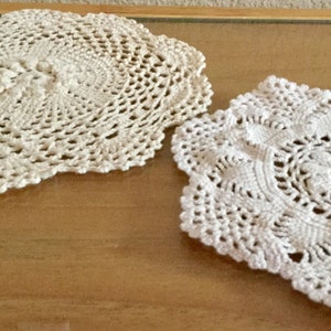 2 Vintage Crochet Doily Ecru  | 9” and 8” in Diameter | Cotton | Round doilies | Set of 2