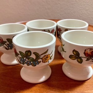 Enya Germany Egg Cups 5 Pieces as pictured Great condition Melamine image 6