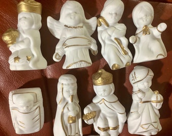 Porcelain Nativity Scene Figurines | 2.5”  tall | 9 Pieces | White and Gold | Nice condition