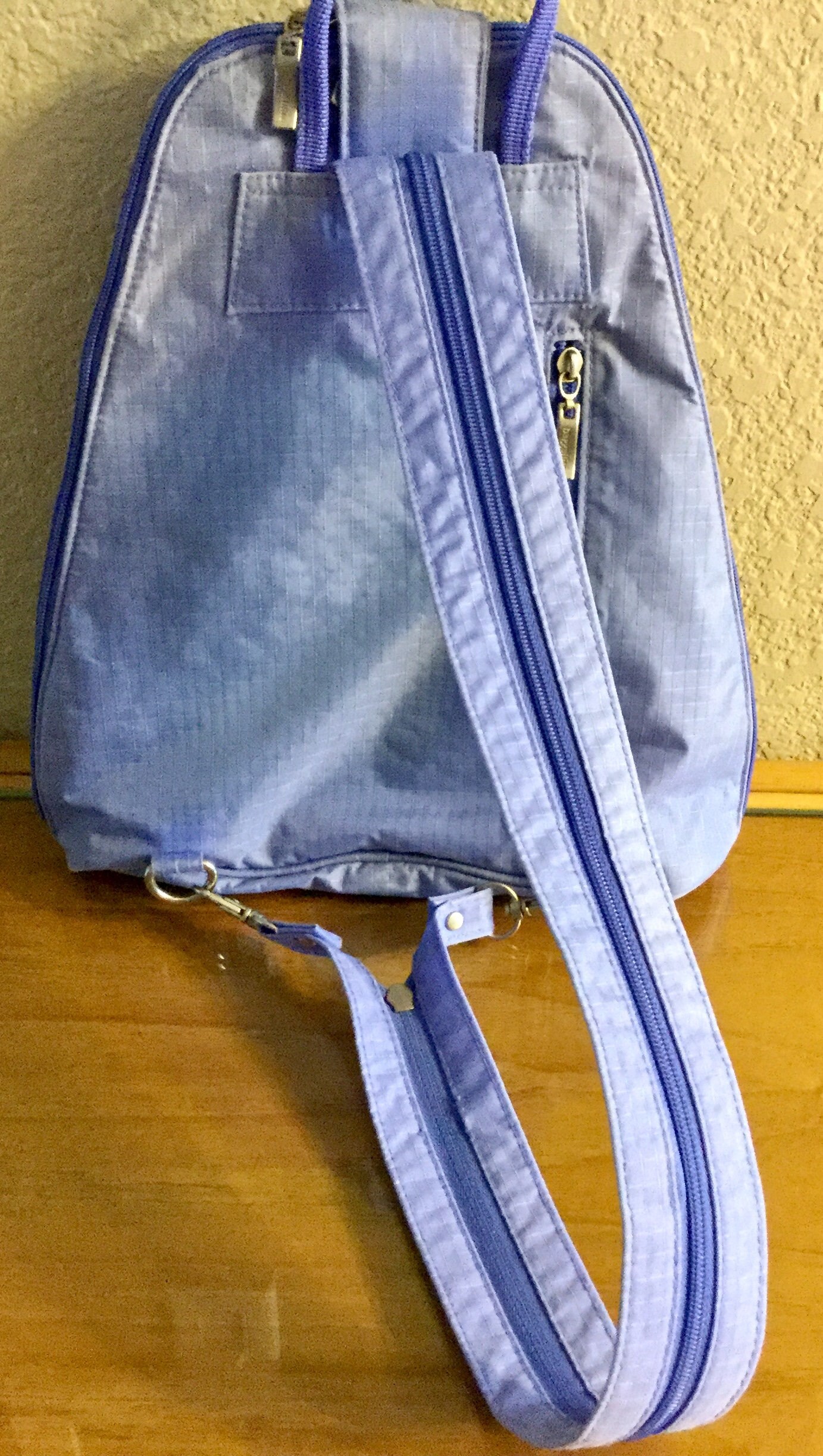 baggallini crossbody backpack