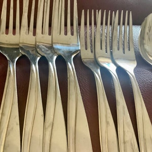 Vintage Stainless Oneida Flatware | 11 pieces | Excellent condition
