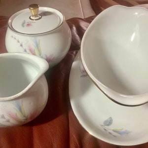 Vintage Schirnding Bavaria Germany Porcelain Hand Painted Floral Gravy Boat, Sugar and Creamer | 4 Piece set | Excellent Condition