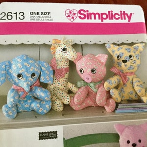 Simplicity 2613 Stuffed 10 to 12” Elephant, Giraffe, Pig and Cat ...
