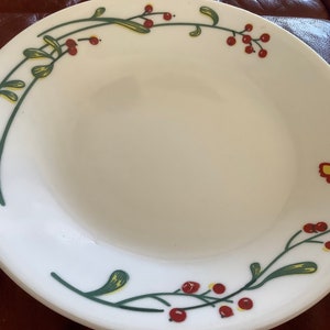 Corelle White Bread & Butter Plate Berries Pattern, 6.75” diameter, Excellent Condition