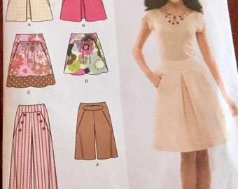 Simplicity 2656 Skirt and Cropped Pants Pattern | Uncut | Size 4-12