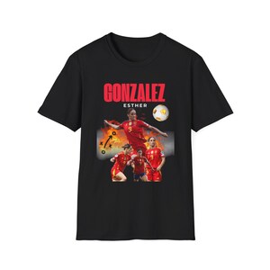 Camiseta gráfica de jugadora de fútbol Esther González / Gotham FC imagen 2