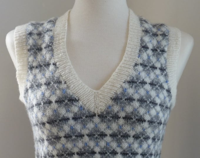 pdf pattern for the Inga Vest by Elizabeth Lovick