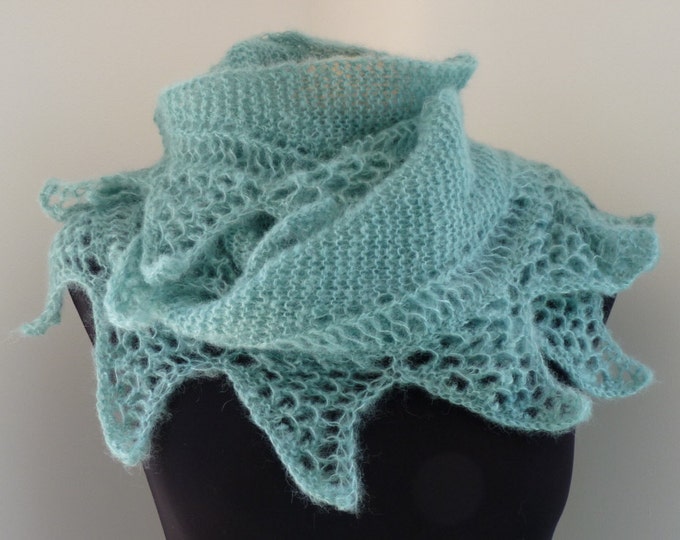 pdf pattern for the Shark Tooth Crescent Shawl by Elizabeth Lovick
