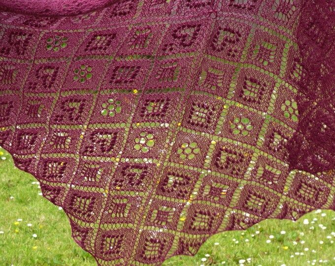pdf pattern for the Estonian Square Shawl by Elizabeth Lovick