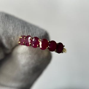 Vintage Art Deco Ruby Ring: 14K Yellow Gold Engagement Band