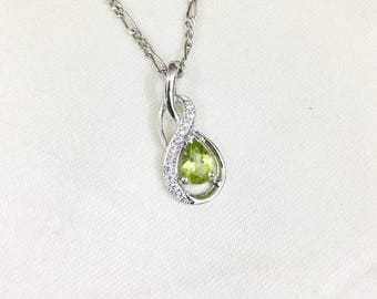 14K Solid Gold Pear Peridot Pendant, Art Deco August Birthstone