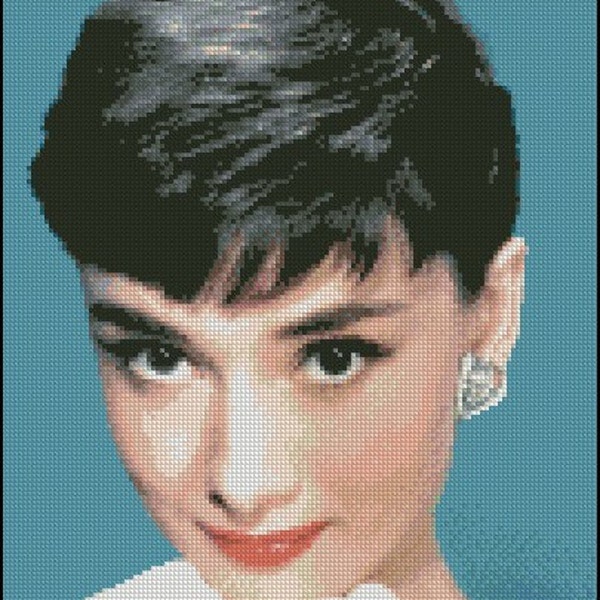 AUDREY HEPBURN grille point de croix n°536