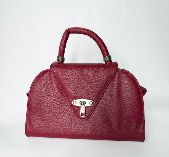 Vintage Burgundy Leather Handbag: Y2K Shoulder Bag With  display picture 1