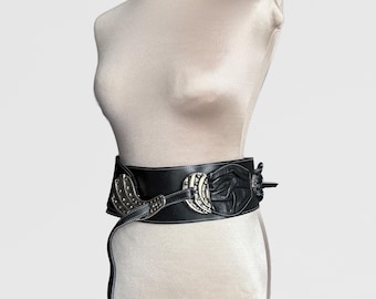 Vintage Italian VERA PELLE Black Genuine Leather Belt ,heart  display picture 2