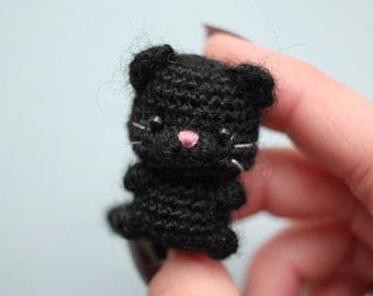 ふわふわの黒猫「フルーフ」オーダーメイド - Etsy 日本