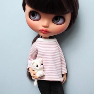 Mini milchfarbenes Katzenspielzeug mit rosa Nase für Blythe Dolls / Tiny Kitty Begleiter für Blythe Doll / Haustier Katze für Blythe Doll
