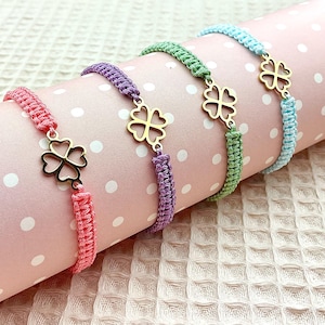 Makramee Glücksbringer Armband Kleeblatt in deiner Wunschfarbe mit Geschenkkarte