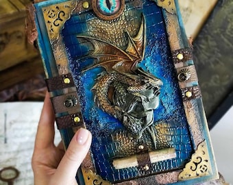 Diario de dragón 3D – Cuaderno de grimorio de fantasía, libro estilo D&D gótico (4x6 pulgadas)