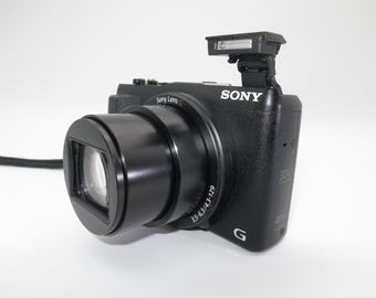 Sony Cyber-Shot DSC HX60 30x Optical Zoom Full-HD Compact Digital Camera + 32gb sd card, Mint condition, Tested and works excellent