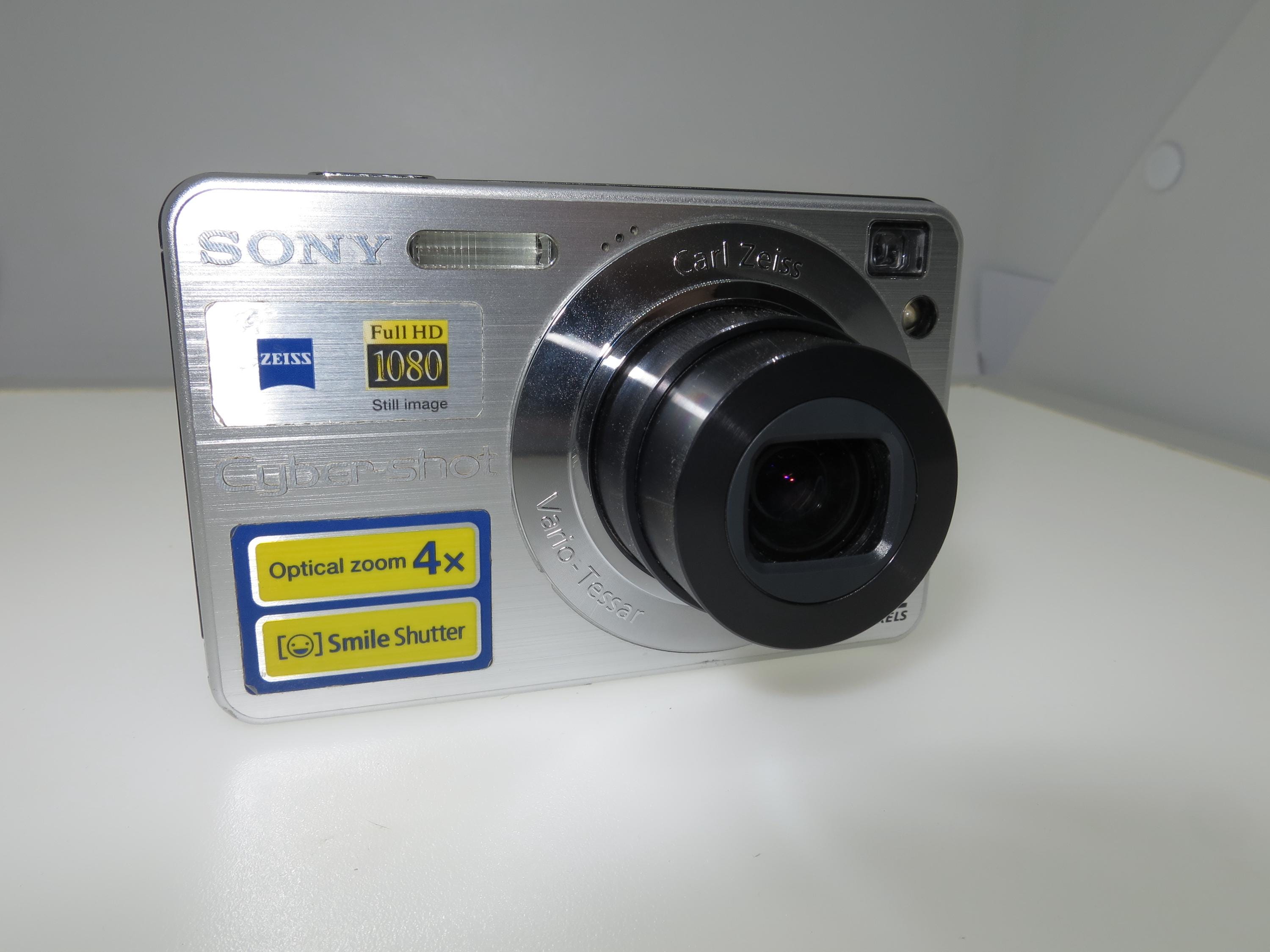 Sony Cyber-shot DSC-W110: 7.2MP Digital Camera With Original Box