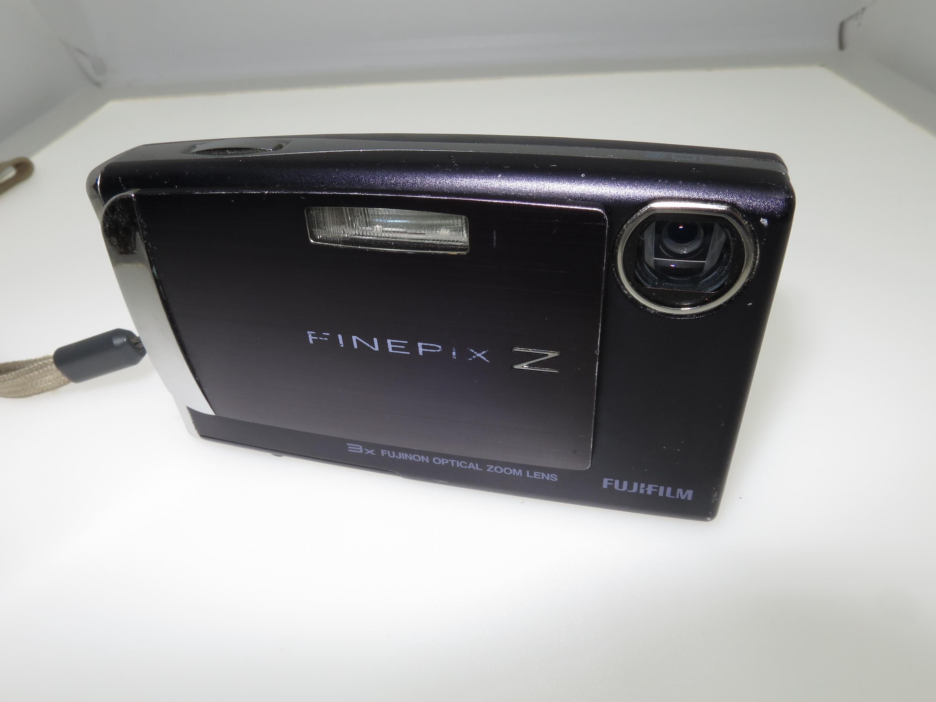 富士フイルム FinePix Z10fd 超コンパクトデジタルカメラ ディープ