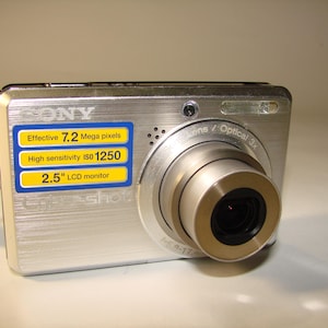 Sony Cyber-shot DSC-S750 7.2MP Compact Digital Camera Silver Color