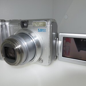 Canon PowerShot A610: 5MP Compact Digital Camera, Tilt Screen, Silver Retro Design