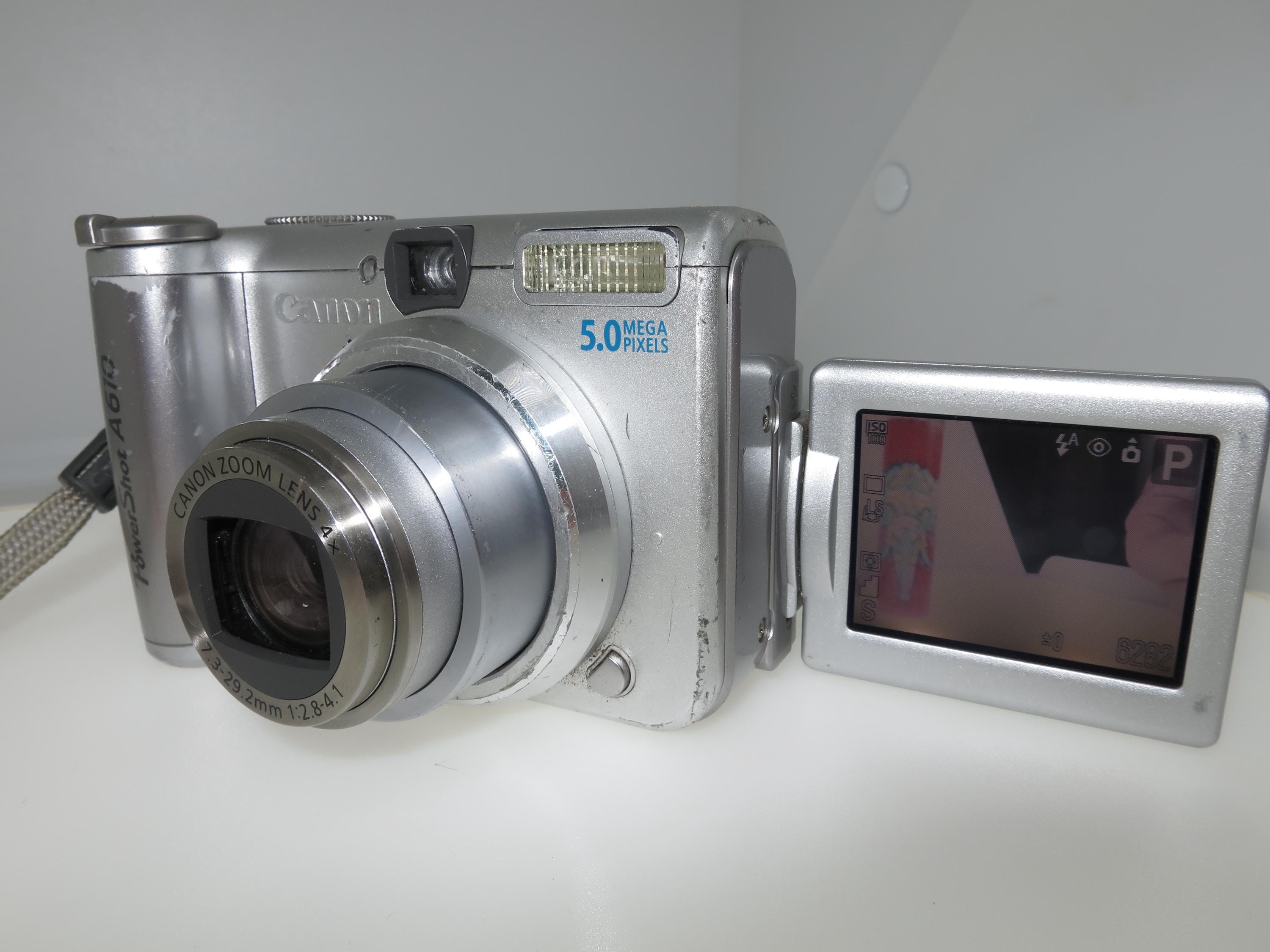 Canon Powershot A610: 5MP Compact Digital Camera, Tilt Screen