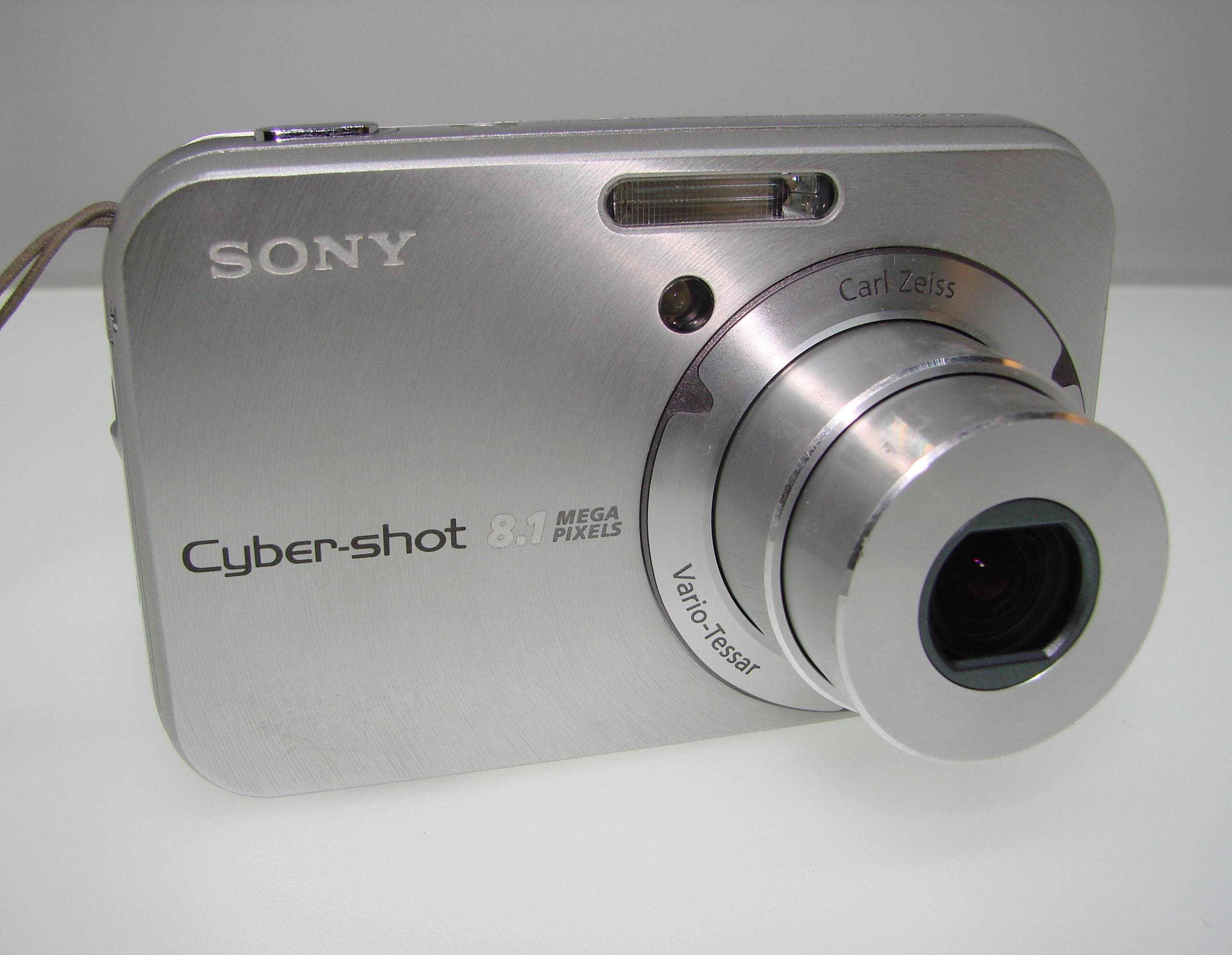 ソニー サイバーショット DSC-N1: 8.1MP コンパクトデジタルカメラ