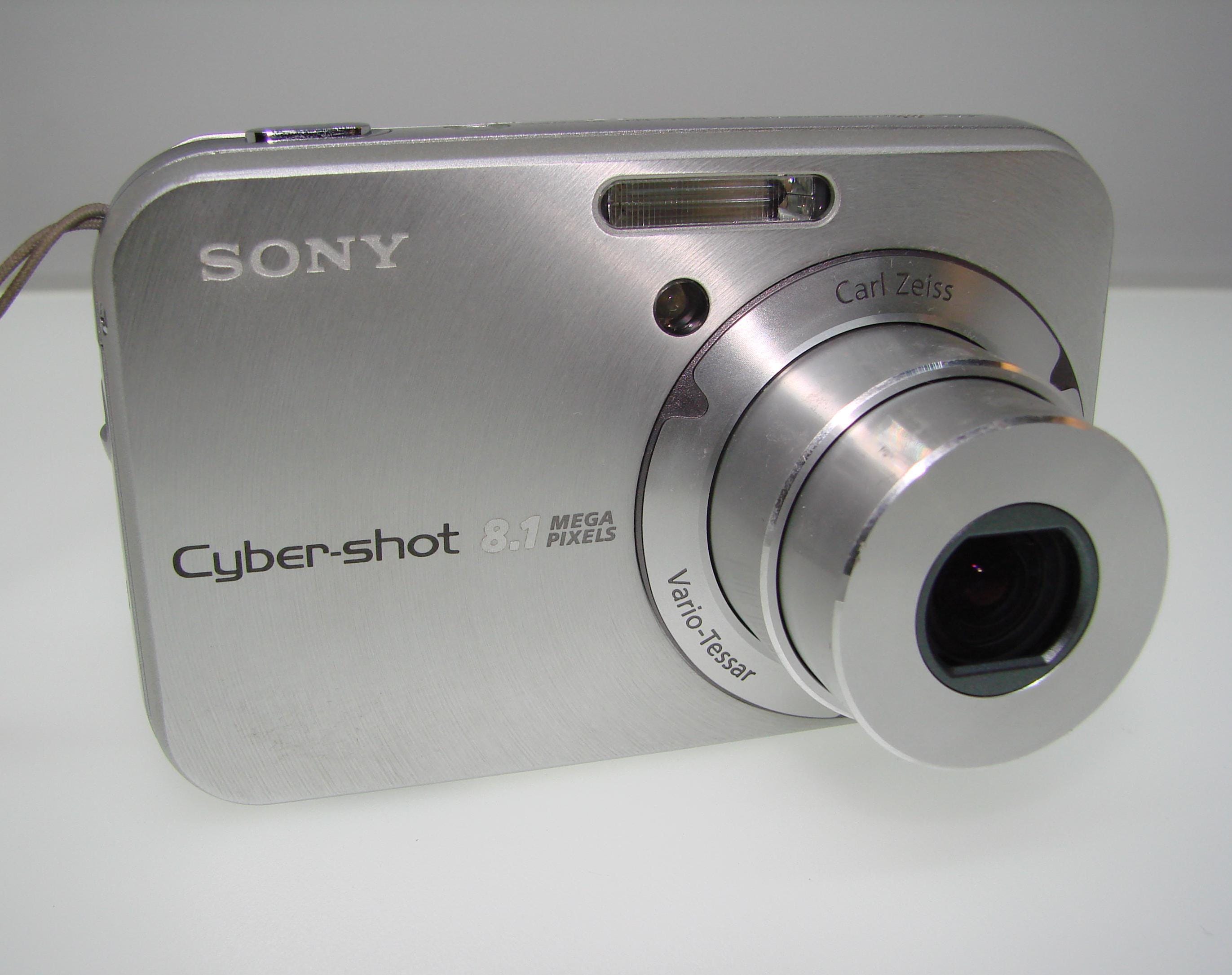 【美品】SONY ソニー Cyber-shot DSC-W810 シルバー Amazon.com : Sony DSC-W810 : Electronics