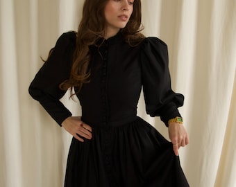 Vintage Kleid hochgeschlossen, geknöpft, hochgeschlossen, schwarz, schwarz, gemustert, schwarz, Mittelalterkleid, Gothic, Gothic, Mittelalterkleid, Mittelalterkleid