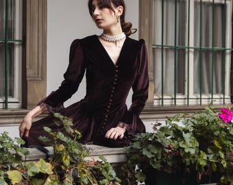 vintage dress velvet  flared sleeves Victorian style dress velvet chocolate velvet dress long sleeves Edwardian style dress flared sleeves