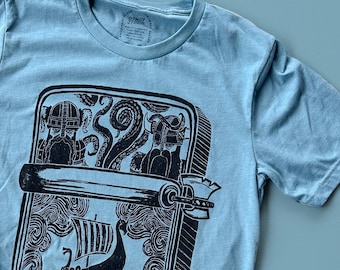 Varkines //  Adult Crew T-shirt