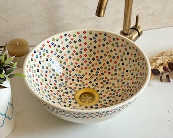 Kolorowa ceramiczna umywalka nablatowa: nowoczesna umywalka łazienkowa w stylu abstrakcyjnym – z mosiężnym odpływem