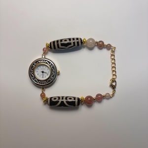 unique vintage style wrist watch